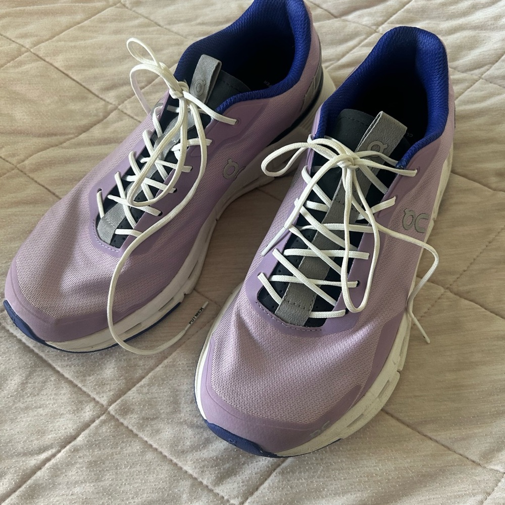 On Running Women's Lavender and Navy Athletic Running Shoes